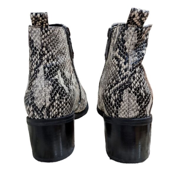 Blondo Elvina Waterproof Women's Natural Snake Ankle Bootie Size 7.5M B5768-236 - Picture 4 of 9